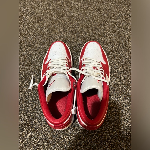 [Sold] Air Jordan 1 Low Gym Red Colorway for Sale - Picture 4 of 5